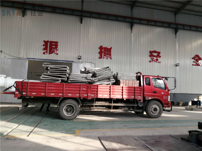 鈦盤(pán)管發(fā)貨